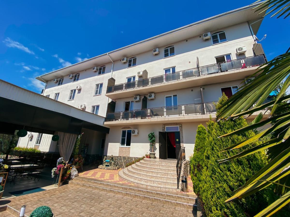Park-Hotel Abkhazia Tsandrypsh Exterior photo
