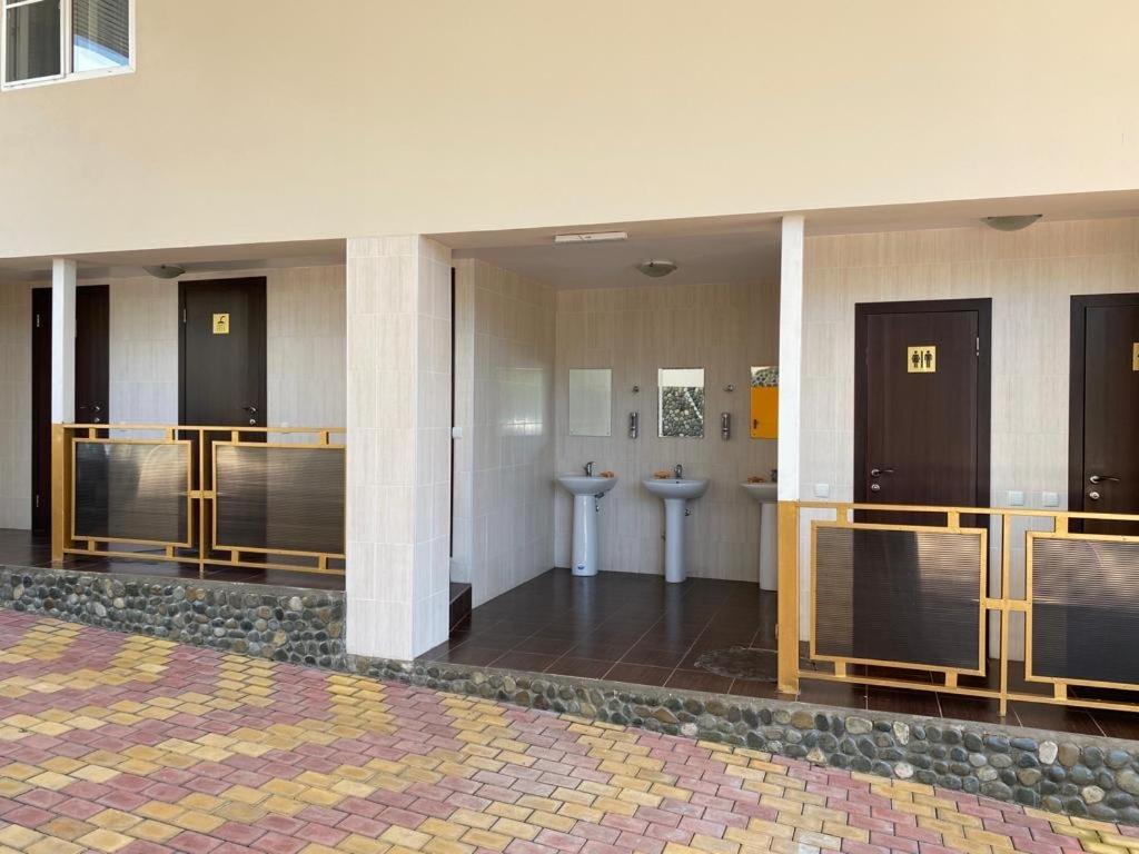 Park-Hotel Abkhazia Tsandrypsh Exterior photo